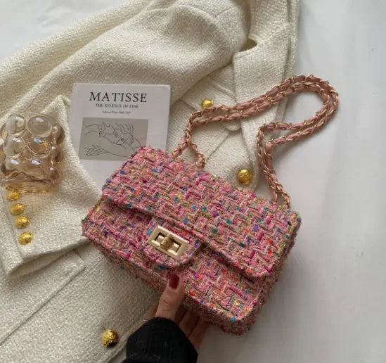 Fashionable Women's Small Square Shoulder Bag with Chain